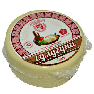 Сыр сулугуни Платье в горошек 250гр